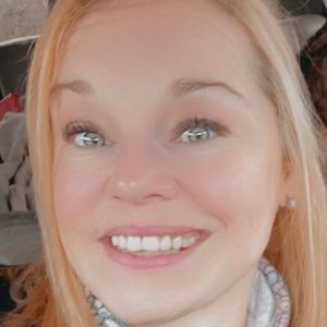 Meet your Posher, Stefanie